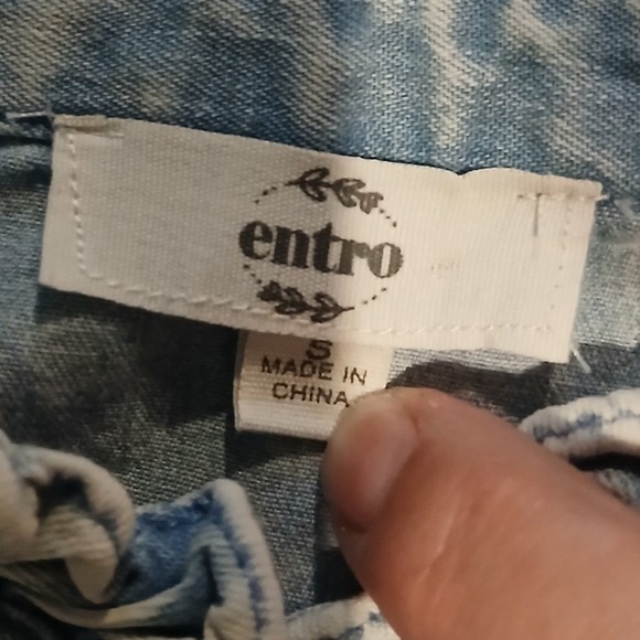 Entro Women Acid Wash Denim Ruffle Button Down Top Sleeveless Blue Size S Boho - Picture 7 of 10